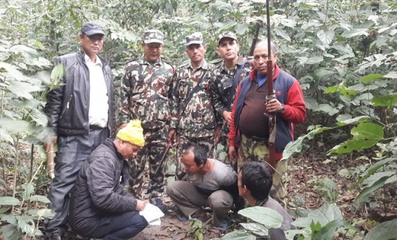 भरुवा बन्दुकसहित दुई शिकारी पक्राउ