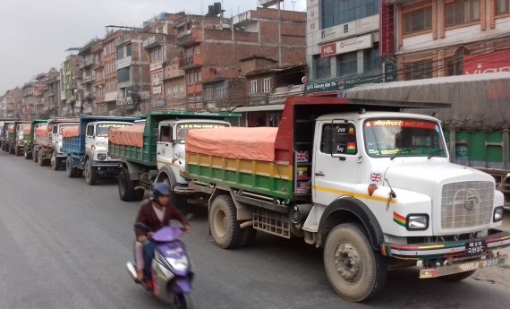 लागेको दाग मेटाउन टिपर चालकले खाए लिखित सपथ