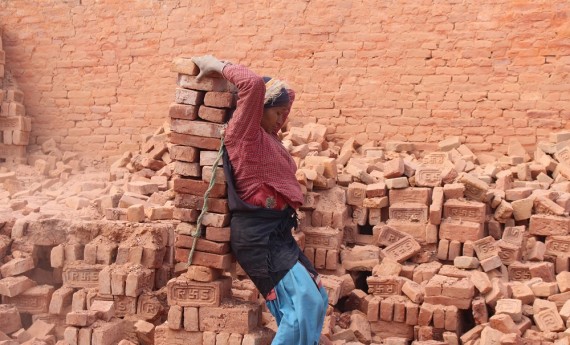 अन्तराष्ट्रिय श्रमिक महिला दिवस मनाइँदै