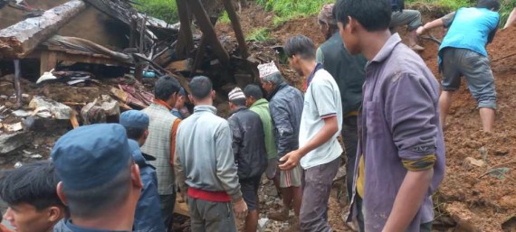 बझाङको बुङ्‍गलमा पहिरो जाँदा ४ जना बेपत्ता, ५ जनाको उद्धार 