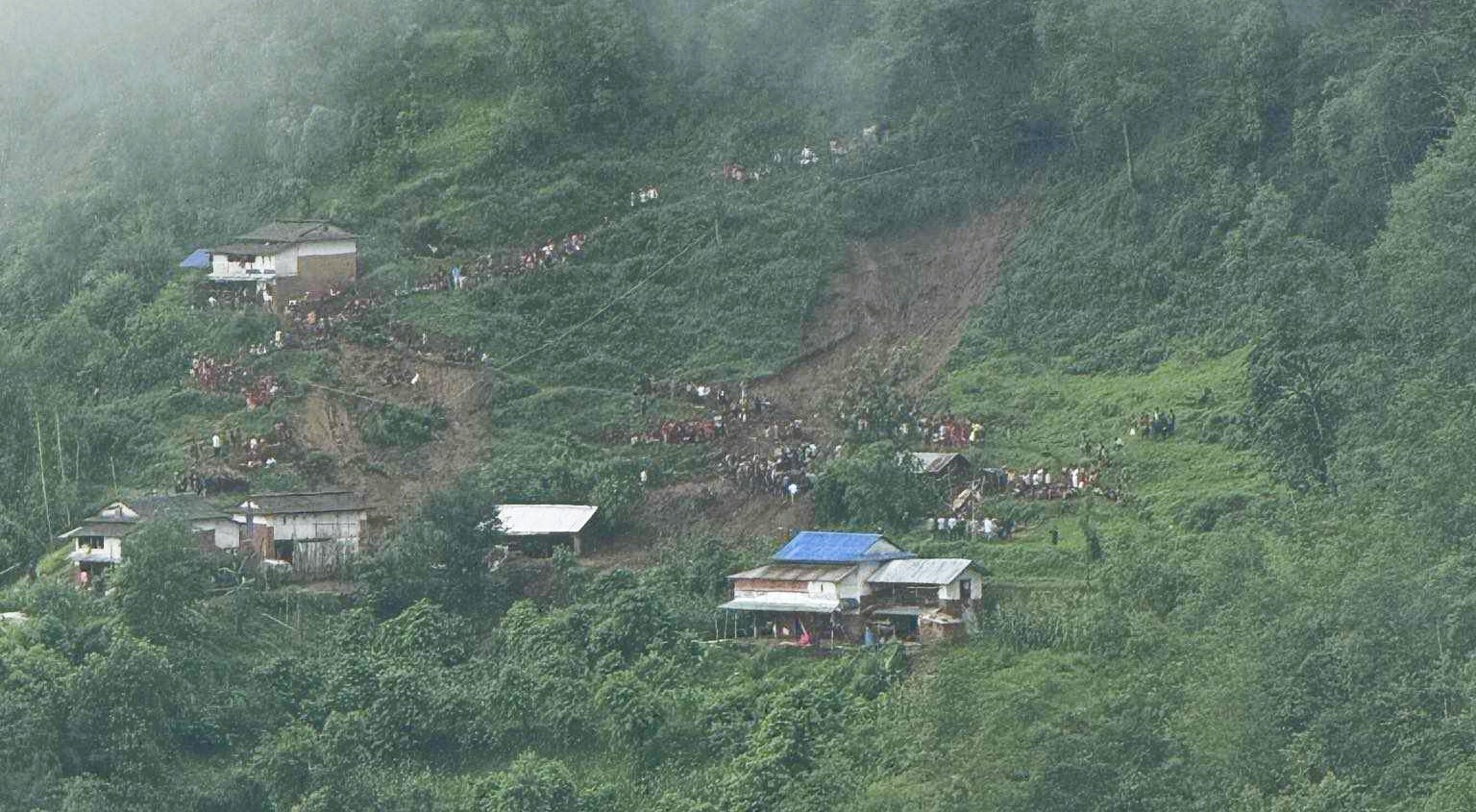 गुल्मीमा पहिरोमा परी एकै परिवारका पाँच जनाको मृत्यु 