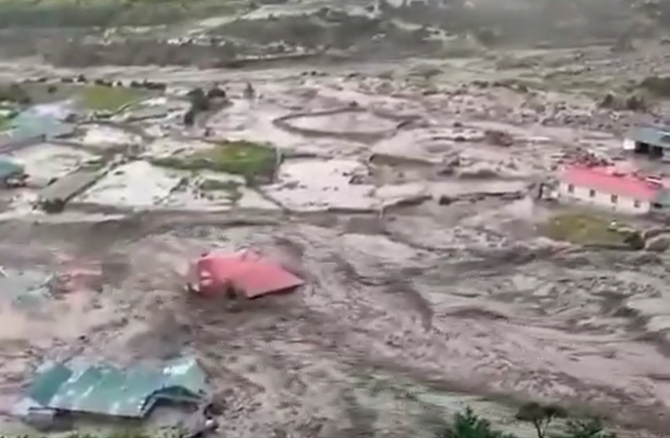 थामेमा २० वटा घर र तीन वटा विद्यालय भवन क्षति, १४० जनालाई सुरक्षित ठाउँमा सारियो 